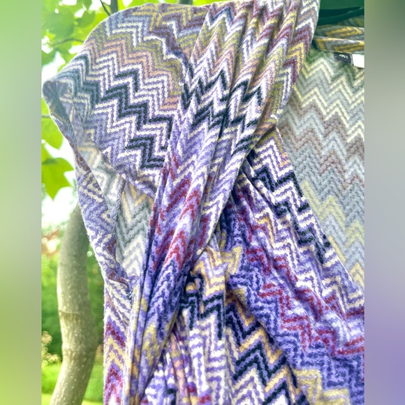 Purple Funky Print Top XS Jennifer Lopez Stretchy Soft Fun Short Sleeve Shirt - Picture 5 of 12